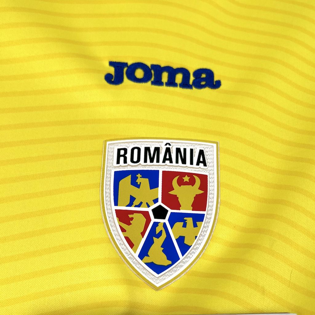 Camisa Romênia Home 25/26 - (Torcedor) Masculina