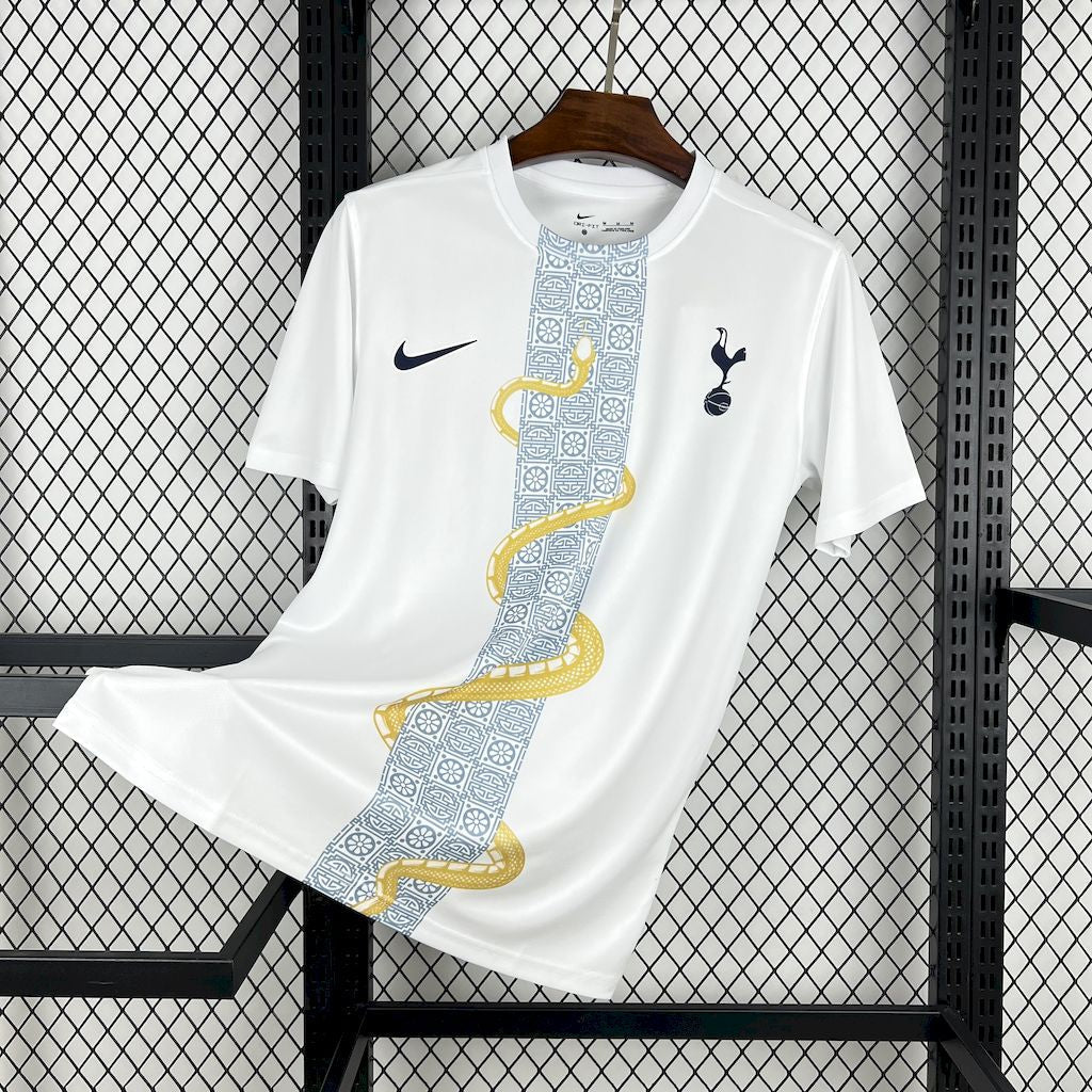 Camisa Tottenham 24/25 Pré-Jogo Ano Novo Chinês - (Torcedor)