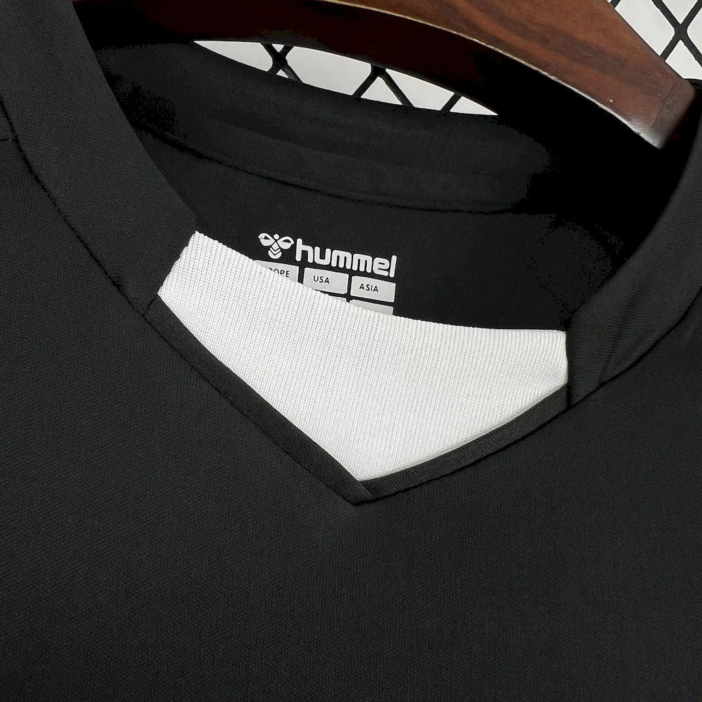 Camisa FC Magdeburg Black Edição-Comemorativa 24/25 - (Torcedor) Masculina