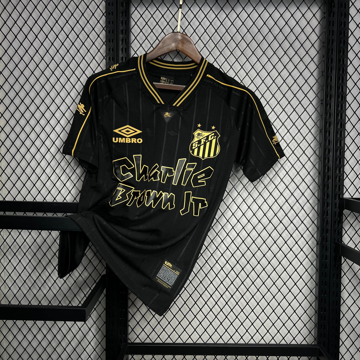 Camisa Santos Charlie Brown Jr 24/25 - Umbro (Torcedor) Masculina