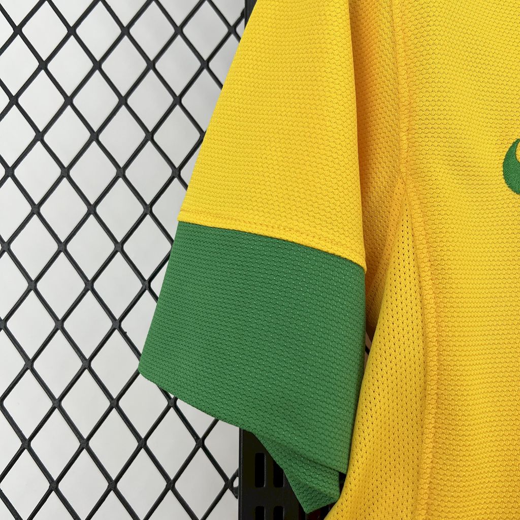 Camisa Brasil Home 12/13  - Versão (Retrô)