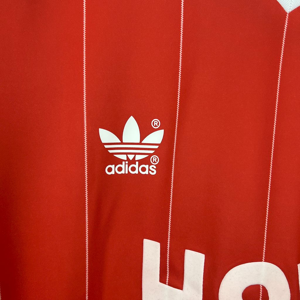 Camisa Hamburgo Away 83/84 - Versão (Retrô)