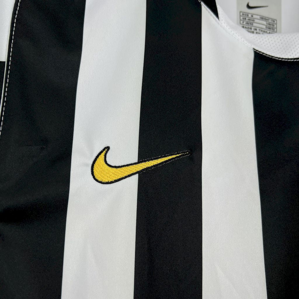 Camisa Juventus Home 02/03 - Versão (Retrô)