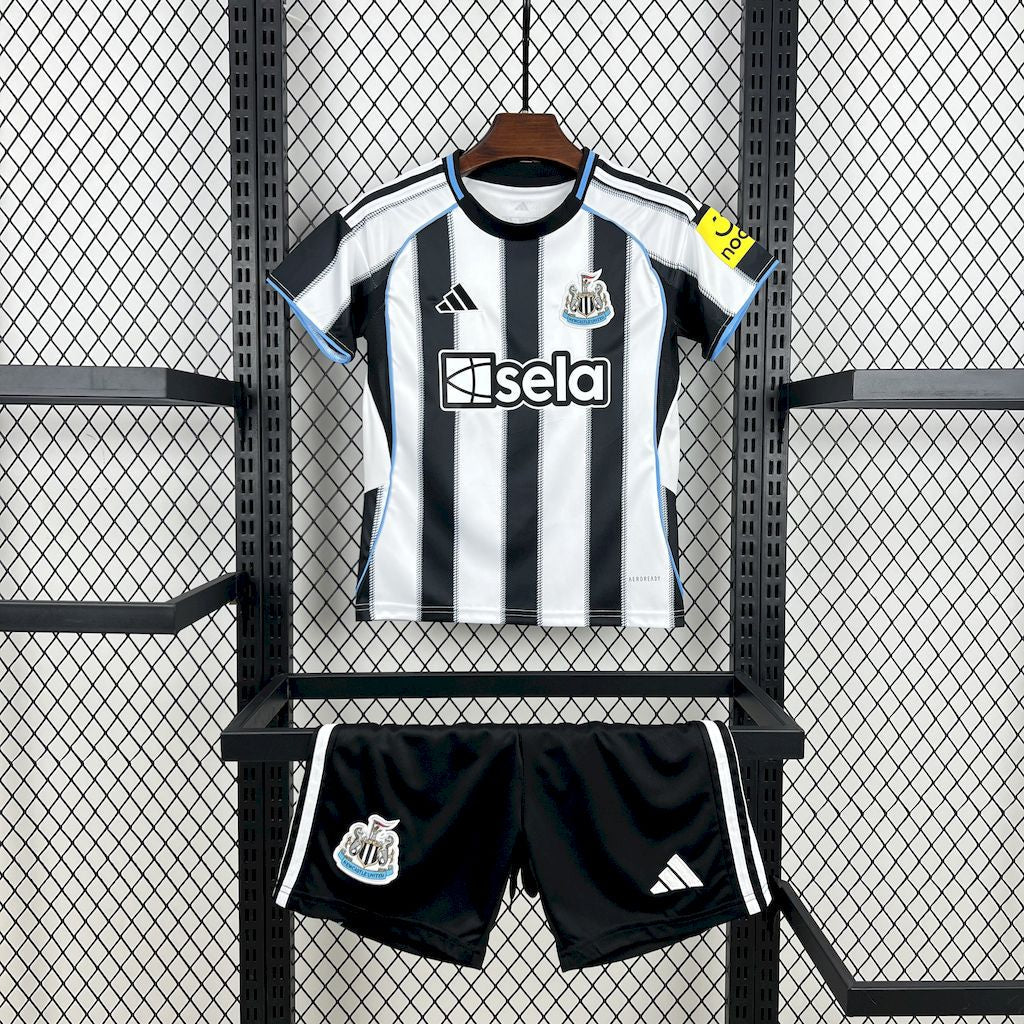 Kit Infantil Newcastle 25/26 Home