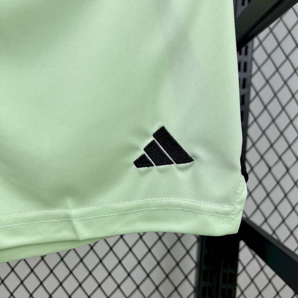 Kit Infantil Bayern de Munique 25/26 Goleiro Home