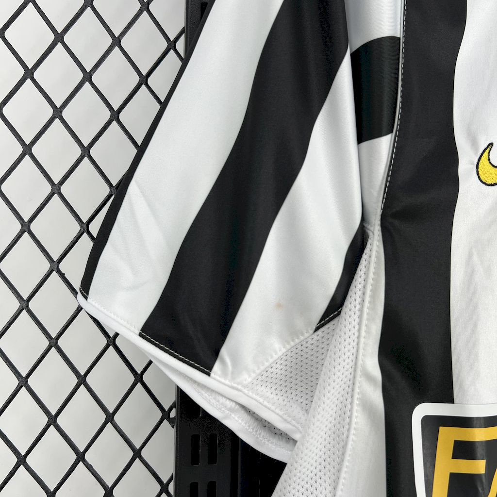 Camisa Juventus Home 02/03 - Versão (Retrô)