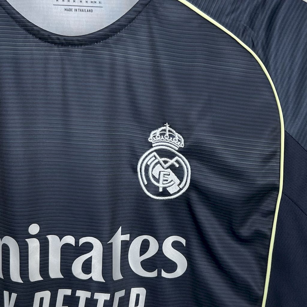 Camisa Real Madrid Away Manga Longa 25/26 - (Torcedor) Masculina