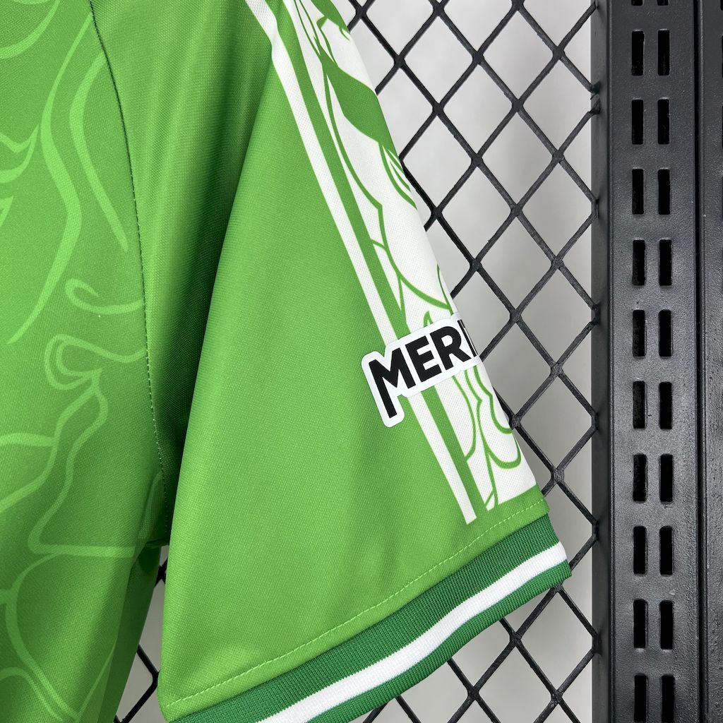 Camisa Real Betis Pré-Jogo Ano Novo Chinês 25/26 - (Torcedor) Masculina