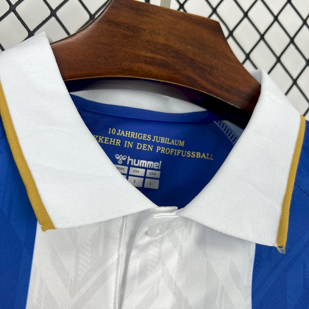 Camisa FC Magdeburg Aniversário 24/25 - (Torcedor) Masculina