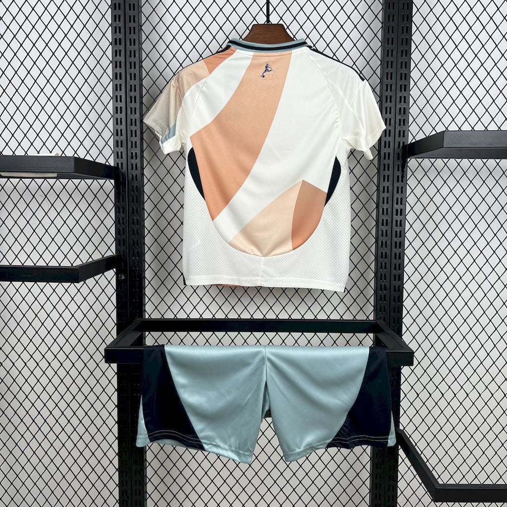 Kit Infantil Espanha Feminino 2025 Away