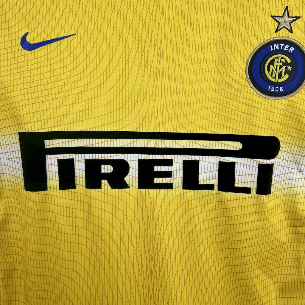 Camisa Inter de Milão Third 02/03 - Versão (Retrô)