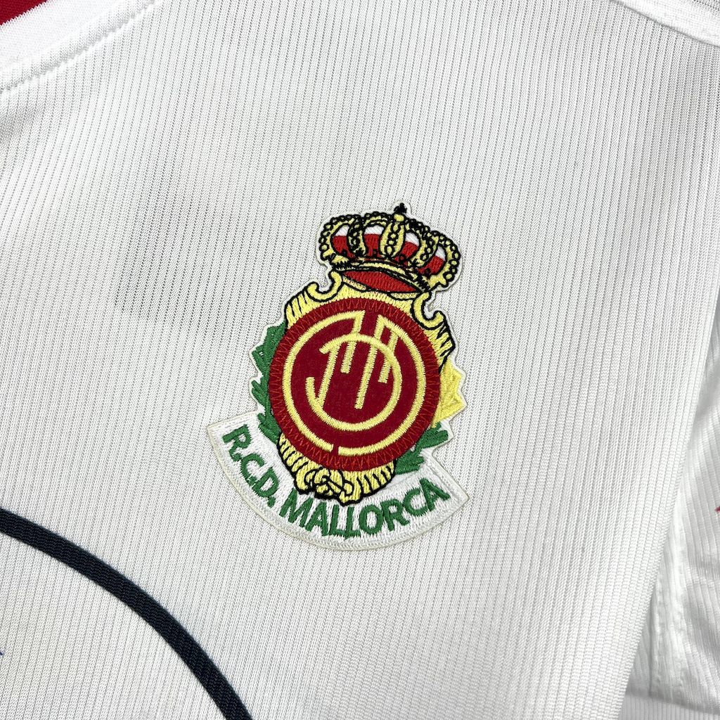 Camisa Mallorca Away 01/02 - Versão (Retrô)