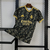 Camisa Real Madrid Black Golden Dragon Edition 25/26 - (Torcedor) Masculina