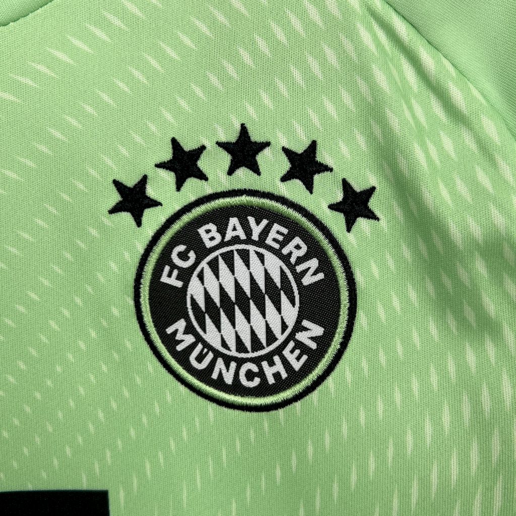 Kit Infantil Bayern de Munique 25/26 Goleiro Home