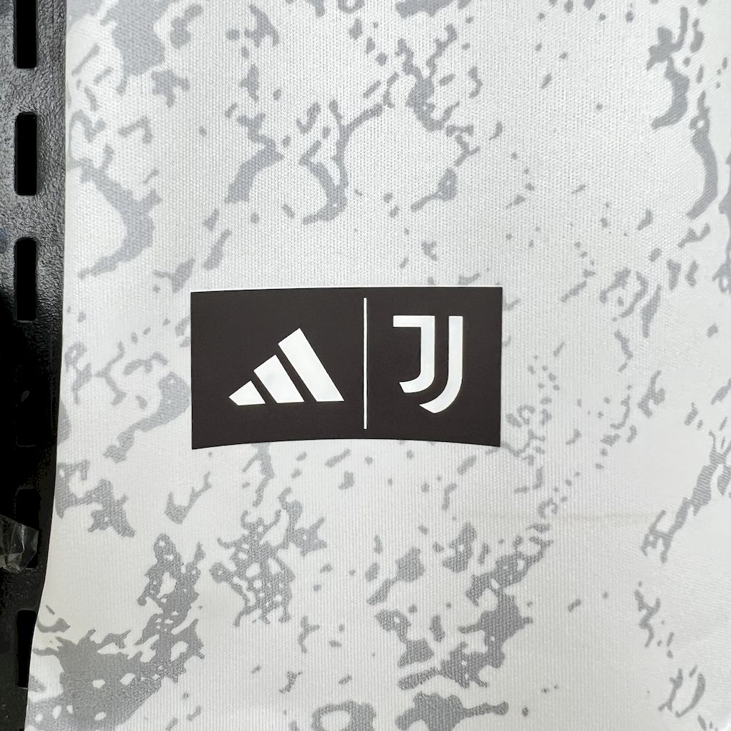 Camisa Juventus Nasa-Inspired Lifestyle Collection 24/25 - (Torcedor) Masculina