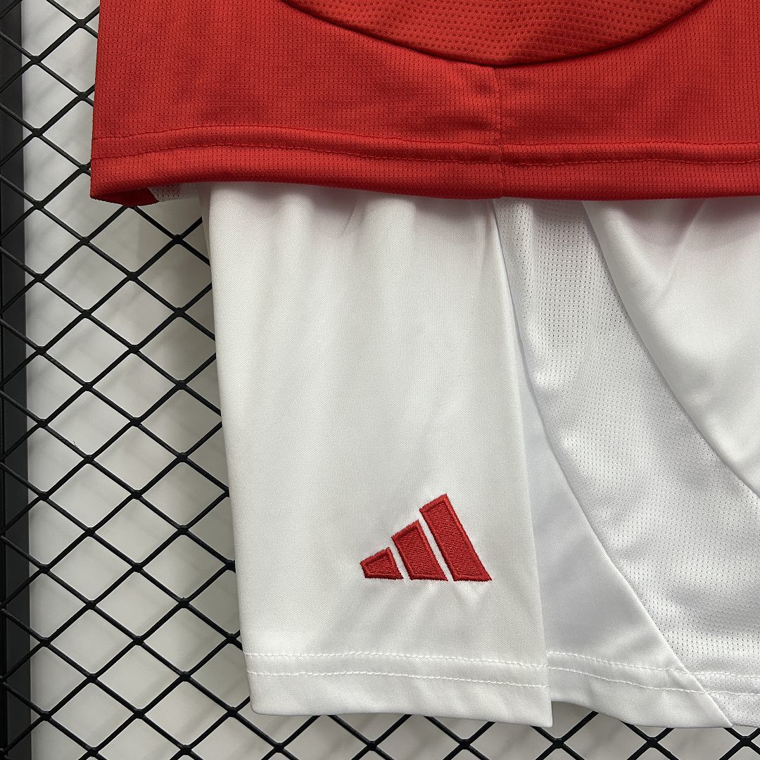 Kit Infantil Internacional 2025 Home